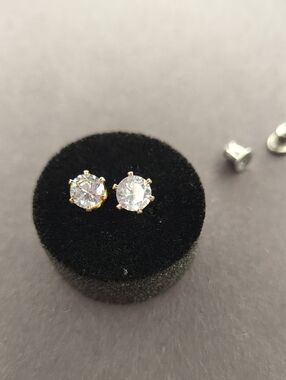 Classic Gold Round Stud Earrings